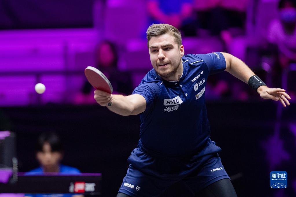 出一则引人 出一则引人