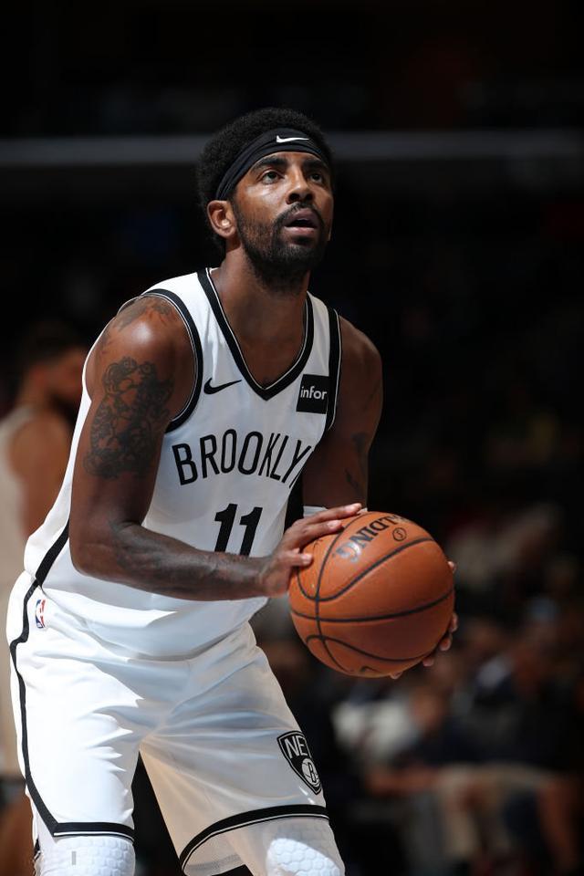 表现逐渐成 表现逐渐成