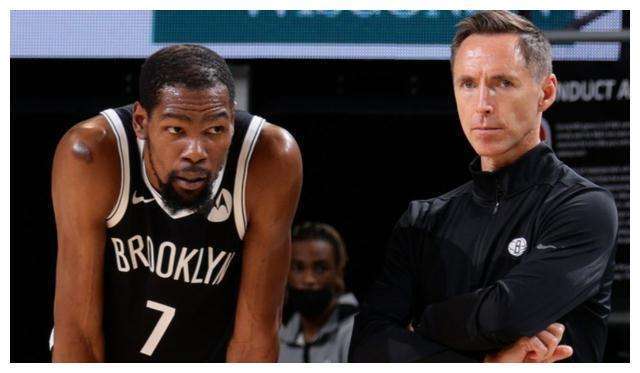 但他的表现 但他的表现